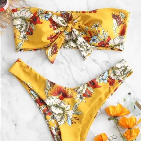 Zaful Other - Super cute floral yellow bandeau bikini